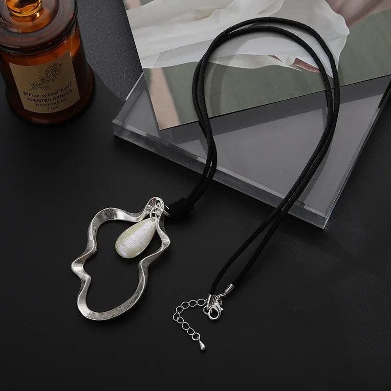 New Fashion Pendant Long Women's Simple Pearl Alloy Necklace, Sweater Chain Jewelry Accessories
