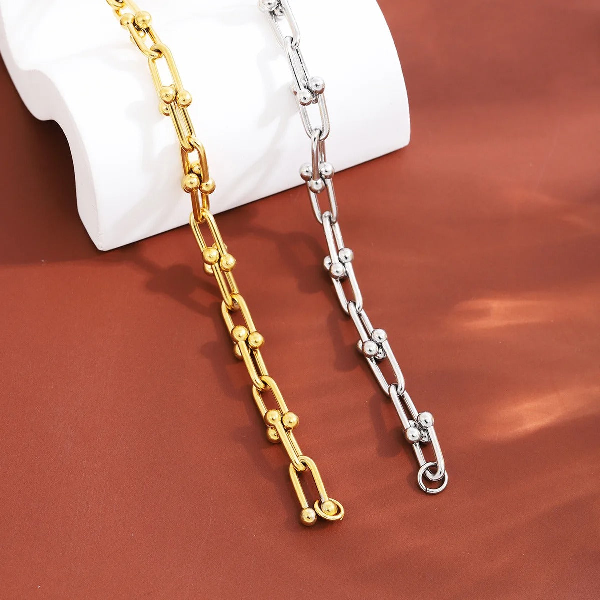 18K Gold Plated U-Shaped Bracelet Daily Wear for Men & Women