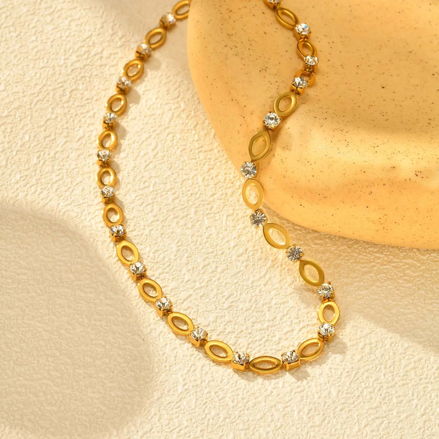 White Zircon Hollow Oval Handmade Chain Necklace,Gold Color Women's Stainless Steel Necklaces,Exquisite Jewelry Gifts