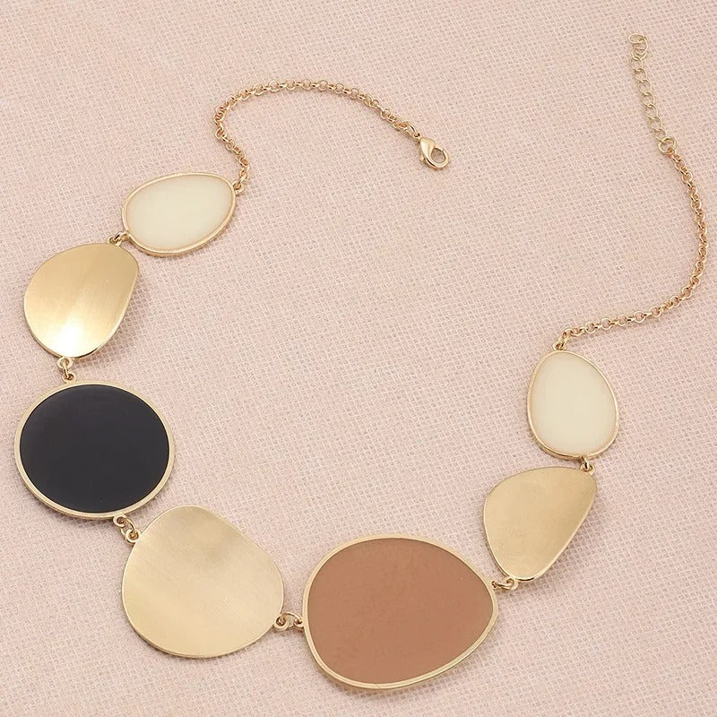 Metal Disc Pendant Choker Necklace For Girls Golden Chains Vintage Big Round Wafer Dangle Statement Necklaces Women Jewelry