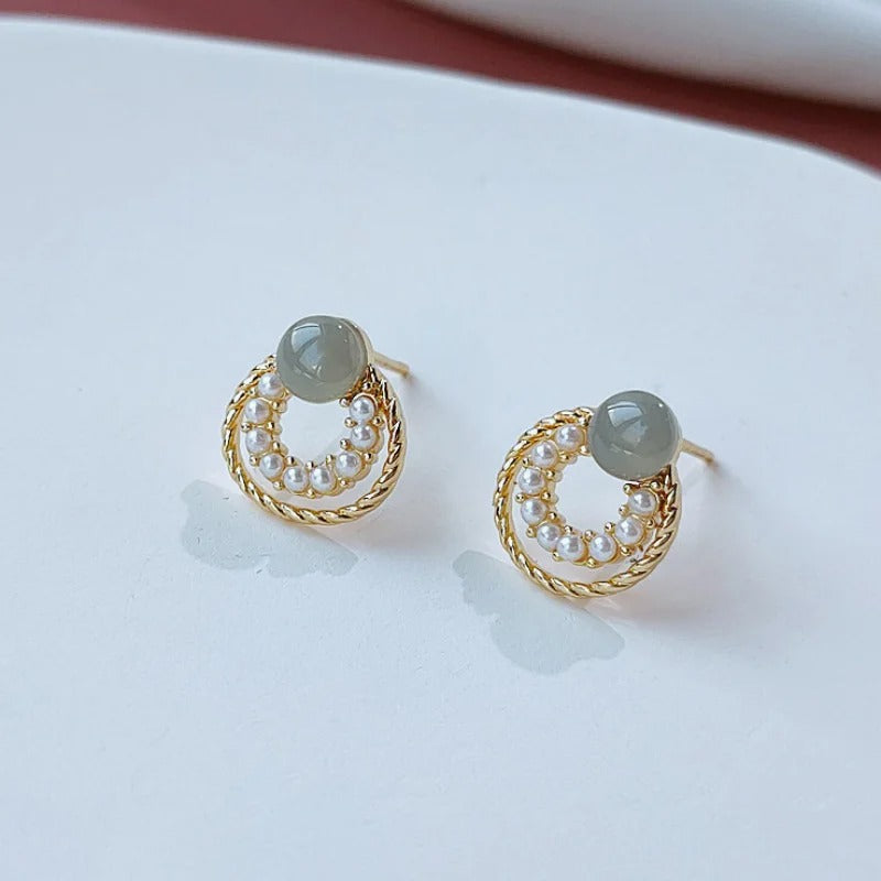 2025 New Small Round Earrings for Women Korean Fashion Sweet Imitation Pearl Circles Tiny Stud Earrings Geometry Ear Jewelry