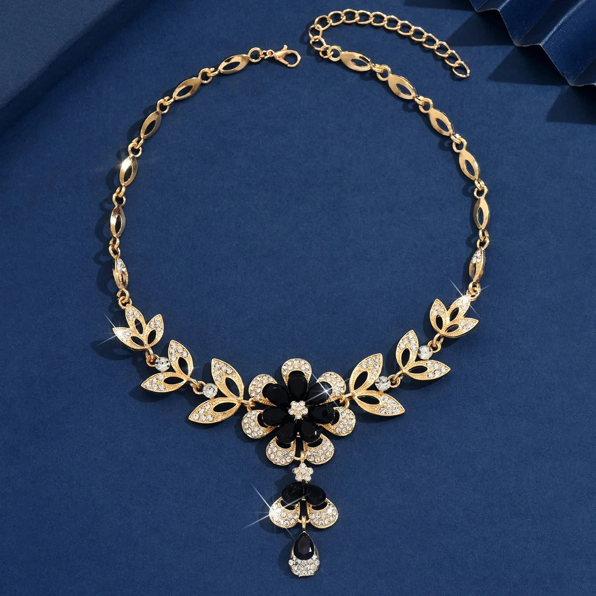 1PC Women's Fashion Flower Design Necklace Jewelry Suitable for Date, Party, Festival Gifts