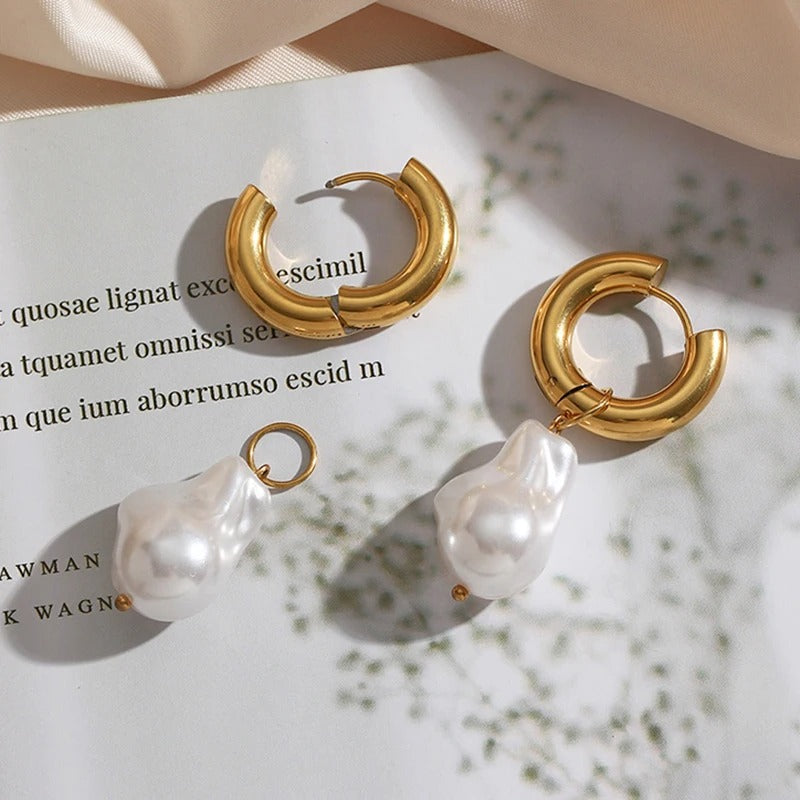 Vintage Baroque Pearl Dangle Earrings for Women Luxury Metal Round Ear Buckle Retro Elegant Jewelry