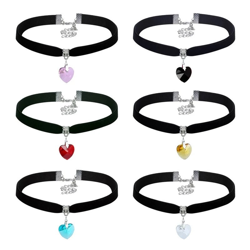 New Fashion Women Velvet Choker Heart Crystal Pendant Necklaces For Women Jewelry Female Black Ribbon Necklace Party Gift