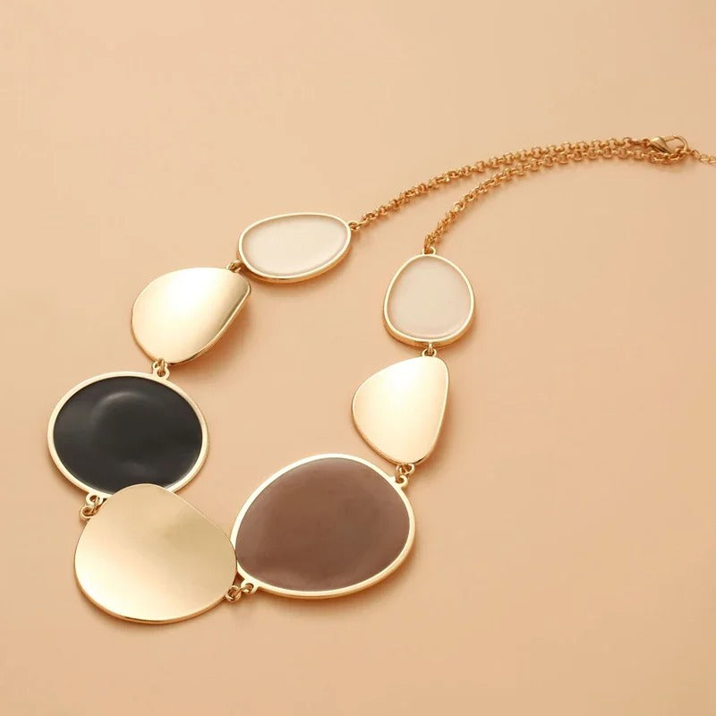 Metal Disc Pendant Choker Necklace For Girls Golden Chains Vintage Big Round Wafer Dangle Statement Necklaces Women Jewelry