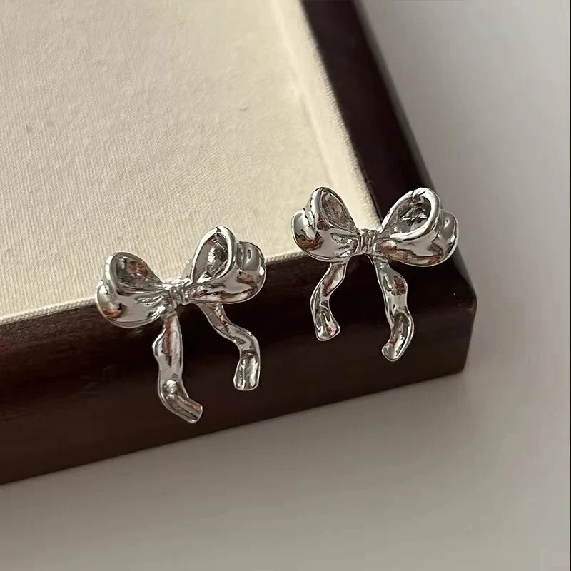 FTCY Vintage Gold Bowknot Stud Earrings Sweet Elegant Women’s Party Jewelry