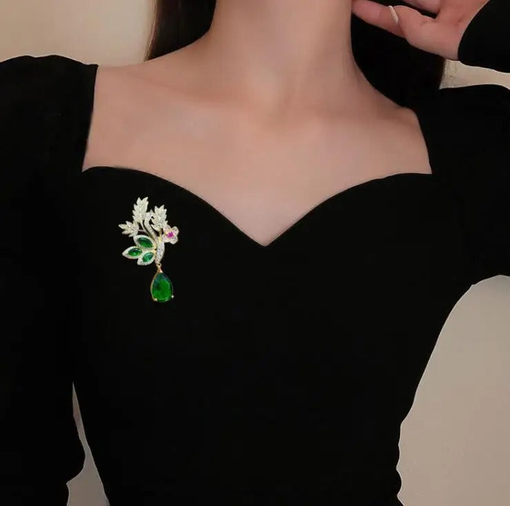 Fashion Green Yellow Leaves Flower Bouquet Wheat Ear Brooch for Women Creative Rhinestone Pin Suit Clothing Jewelry Accessories