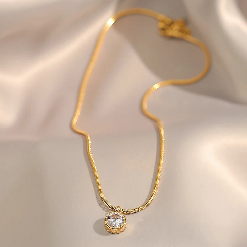 2025 New Simple Design Shiny Zircon Pendant Stainless Steel Gold Color Necklace Girls' Collar Chain Fashion Jewelry For Women