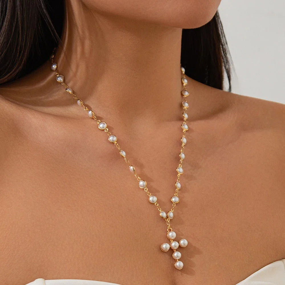 Elegant Jewelry Shell Heart Pendant Necklace Irregular Imitation Pearl Chain Unique Women Valentine's Fashion Necklace.
