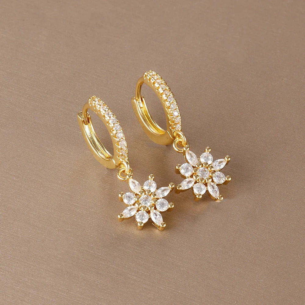Luxury Stainless Steel Star Dangle Earrings For Women Sparkling Zircons Ear Piercing Earring Fashion Jewelry