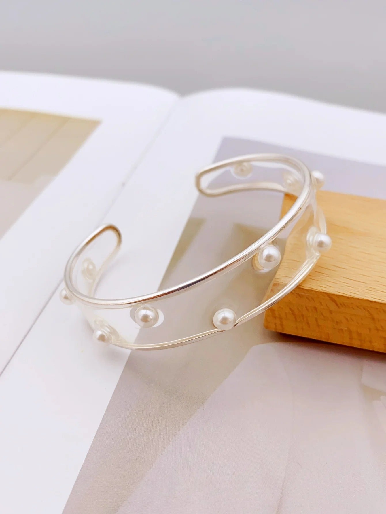 Handmade Resin Bracelet with Real Dried Flowers Women Jewelry