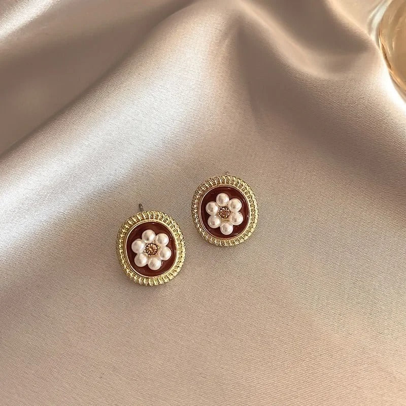 Red Retro Stud Earrings for Women Korean Pearl Flower Heart Shape Geometric Earring High Sense Jewelry