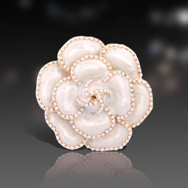 Fashion Enamel Pearl Camellia Flower Brooch – Elegant Rose Pin for Women’s Suits, Party & Office Wear