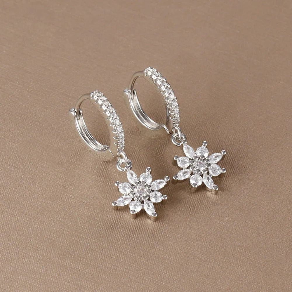 Luxury Stainless Steel Star Dangle Earrings For Women Sparkling Zircons Ear Piercing Earring Fashion Jewelry
