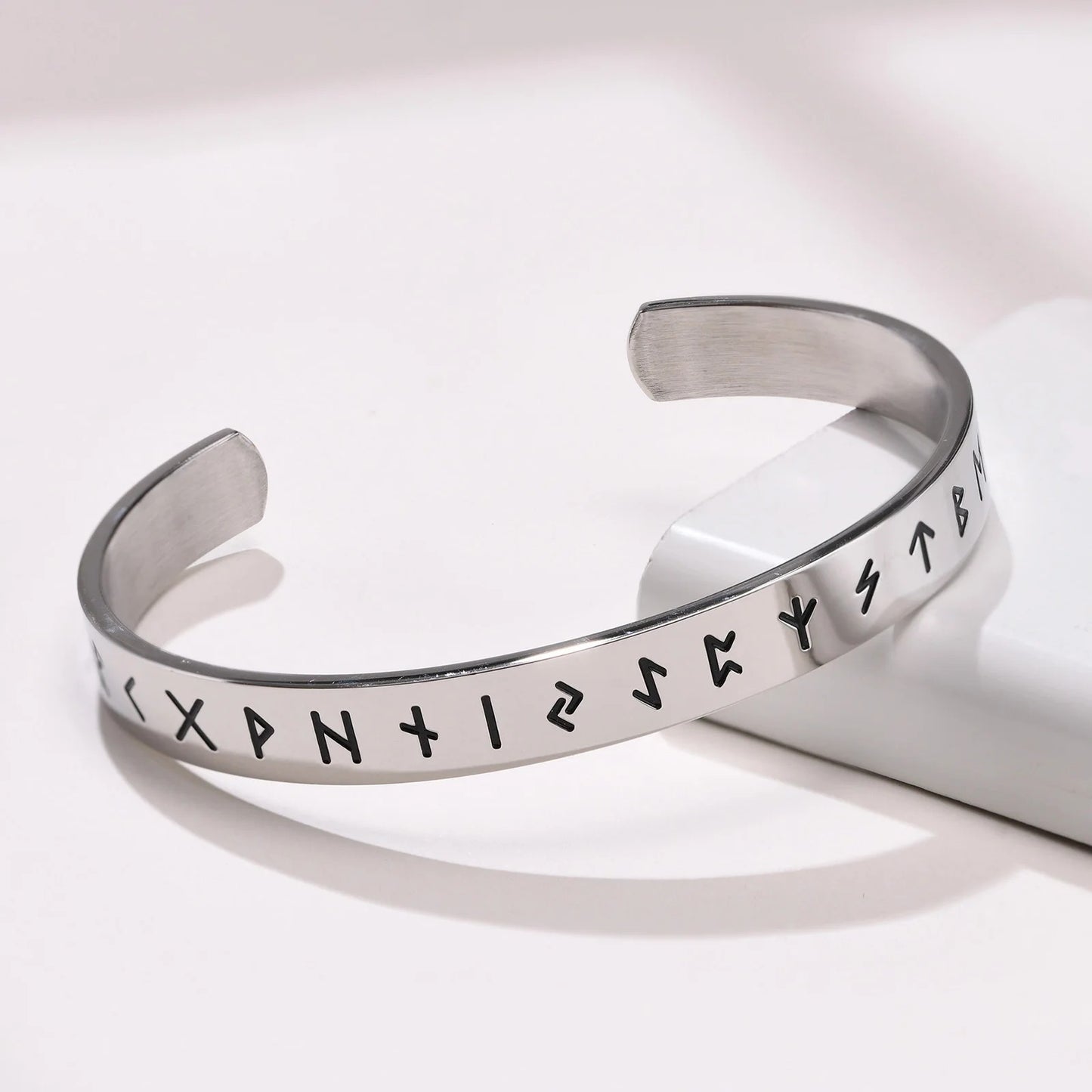 Viking Bracelets for Men Nordic Viking Rune Letters Amulet Cuff Bangle Vintage Punk Rock Boy Wristband