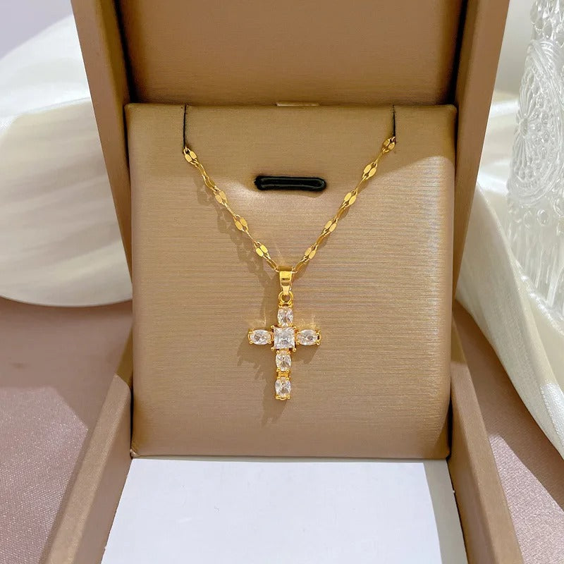 Fashion Classic Cross Necklace Beautiful Vintage Jesus Christian Lucky Versatile Clavicle Chain Pendant Party Favor