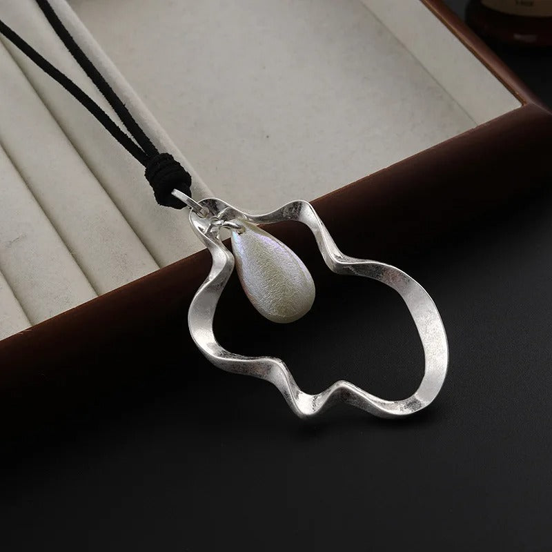 New Fashion Pendant Long Women's Simple Pearl Alloy Necklace, Sweater Chain Jewelry Accessories