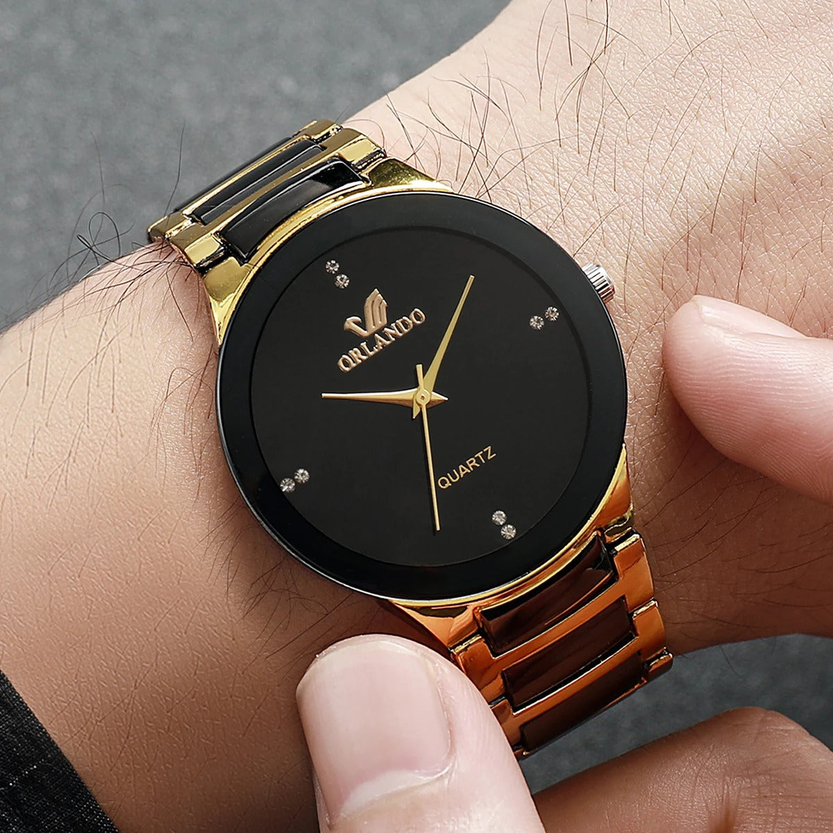 Couple’s Analog Watches Set Stainless Steel Band for Men & Women