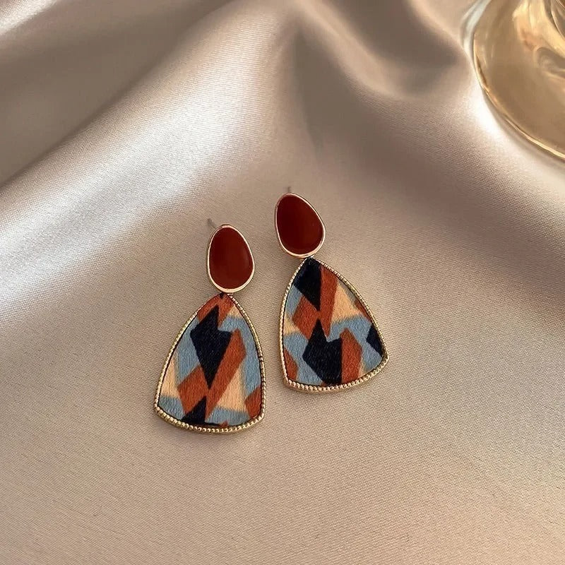Red Retro Stud Earrings for Women Korean Pearl Flower Heart Shape Geometric Earring High Sense Jewelry