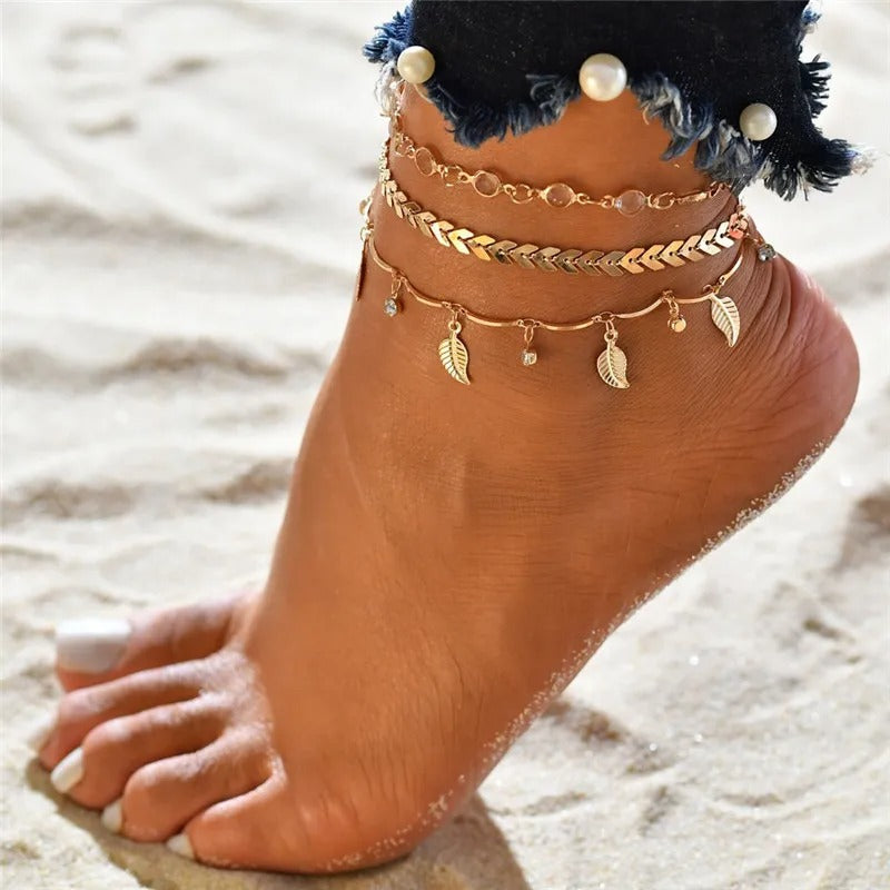 Modyle Bohemian Pearl Chain Anklet Gold Shell Pendant Wedding & Beach Jewelry Gift for Women