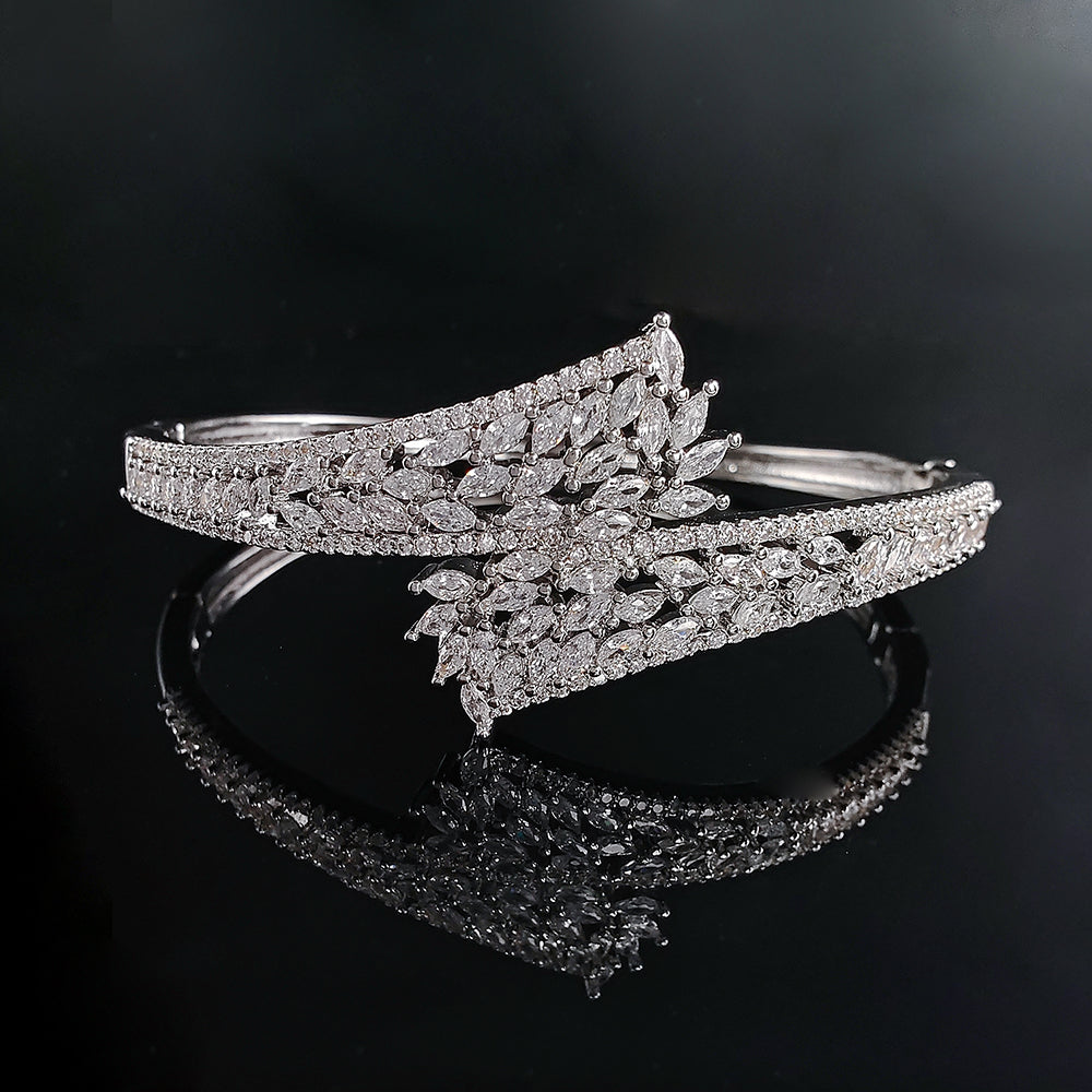 Luxury Carved Bracelet Bangle Women’s Anniversary & Valentine’s Gift