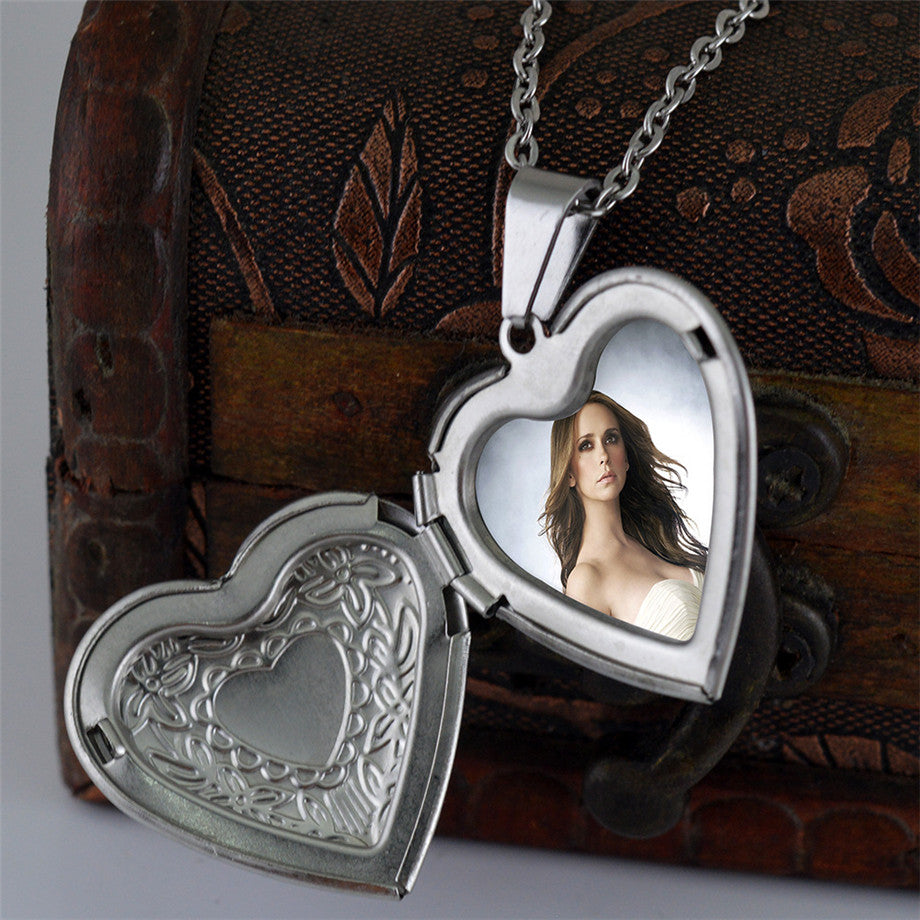 Romantic Heart Locket Pendant Necklaces For Women Silver Color Stainless Steel Photo Frame Valentine Lovers Jewelry Chokers Gift