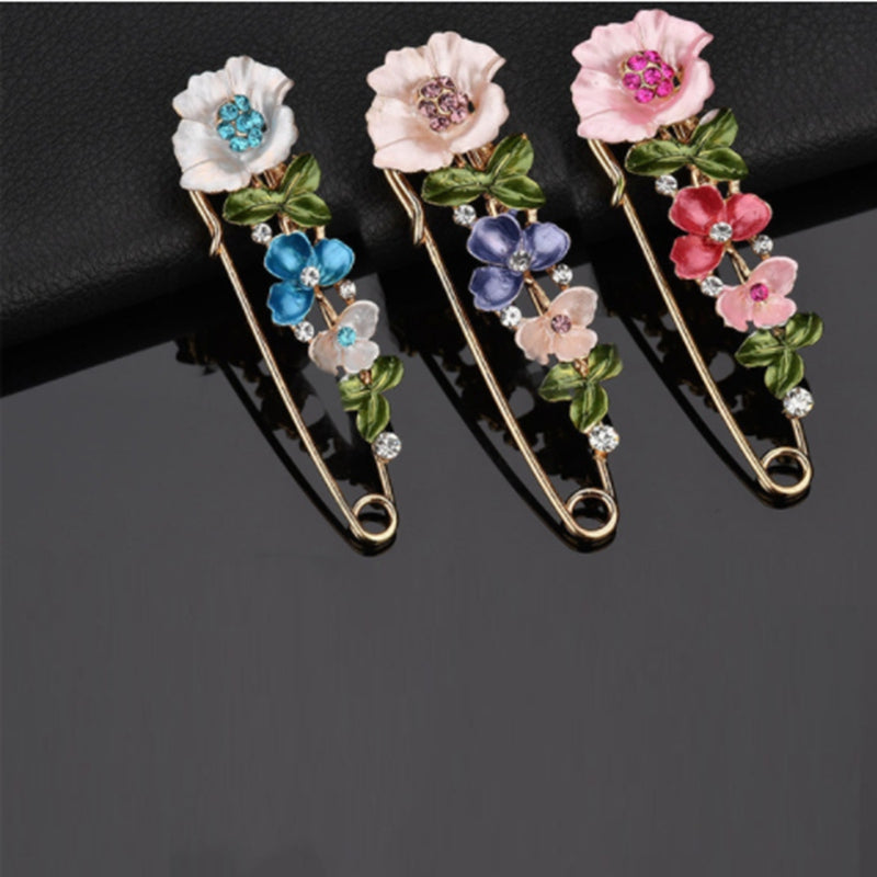 Elegant Flower Rhinestone Brooch Pin for Women
