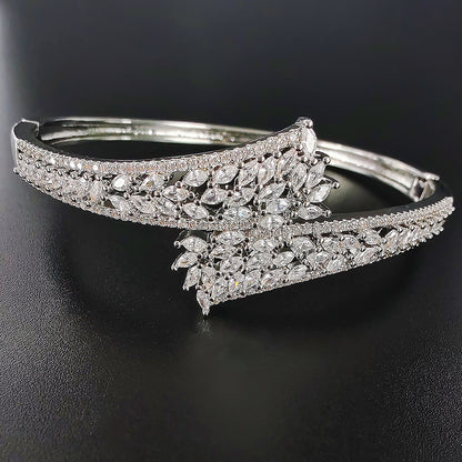 Luxury Carved Bracelet Bangle Women’s Anniversary & Valentine’s Gift