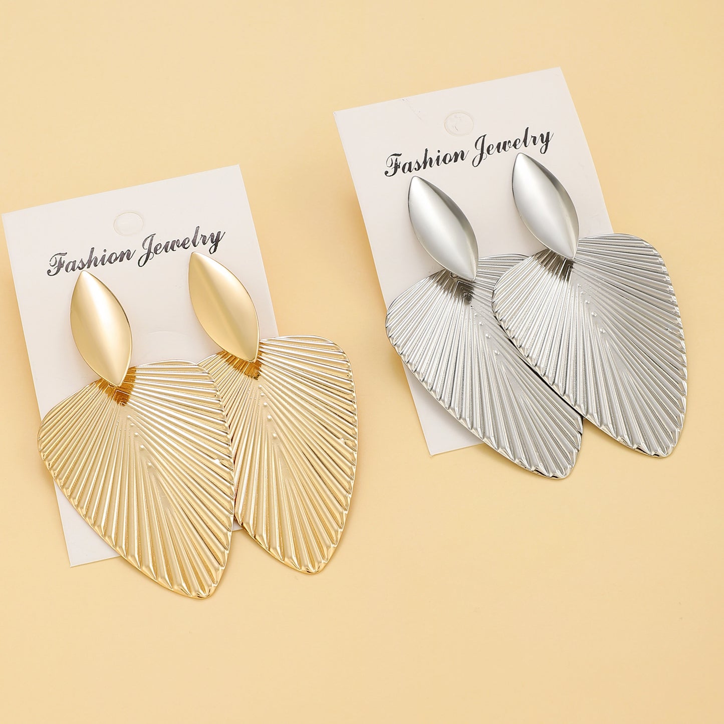 Advanced Metal Textured Leaf Pendant Big Earrings Women's Exaggerated Fashion Party Jewelry Gold Color Geometry Drop Earring