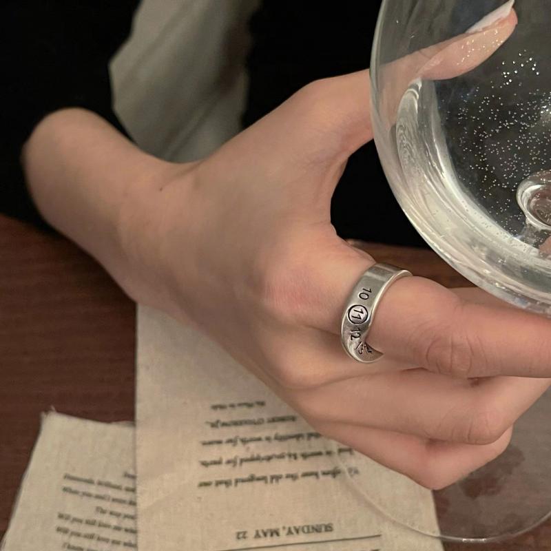 Mobius Irregular Twist Number Ring Girls Infinite Loop Ring Women Fashion Charm Jewelry Anniversary Gift