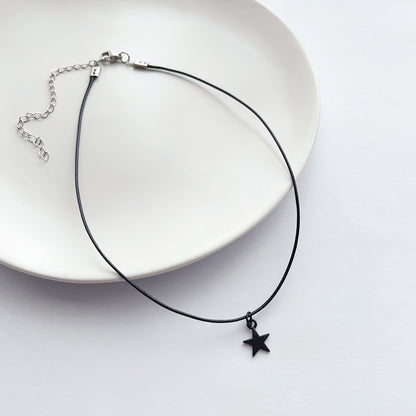 Stylish and simple everything with sweet and cute black five-pointed star pendant choker Choker necklace women's accessories
