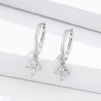 925 Silver Needle Zircon Four Leaf Hoop Earrings for Women Girls Fashion Huggies Party Wedding Jewelry Gift eh190