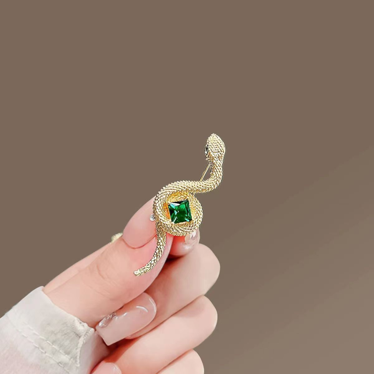 Luxury Rhinestone Snake Brooch Alloy Crystal Animal Pin for Women