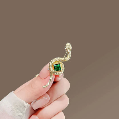 Luxury Rhinestone Snake Brooch Alloy Crystal Animal Pin for Women