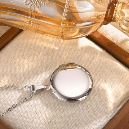 Custom Photo Frame Round Pendant Necklace Women’s Locket