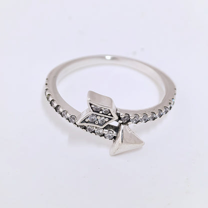 Pandora Sparkling Arrow Ring | S925 ALE