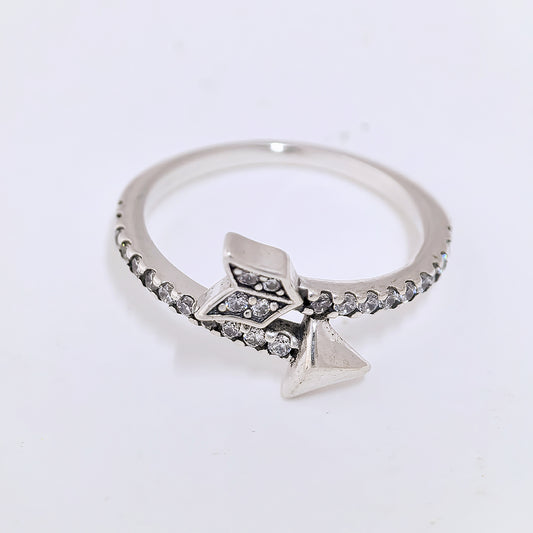 Pandora Sparkling Arrow Ring | S925 ALE