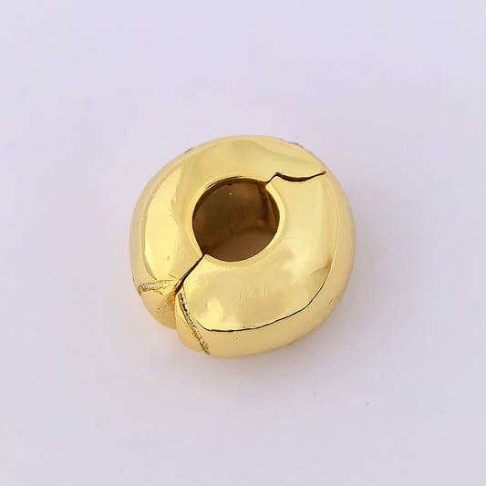 Pandora Round Clip Charm | 14k Gold-Plated