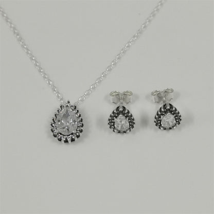 Pandora Sparkling Pear Halo Jewellery Gift Set – Elegant Necklace & Earrings