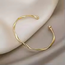 2025 Minimalist Geometric Adjustable Bracelet for Women Creative Modern Bending Design Jewelry Gift