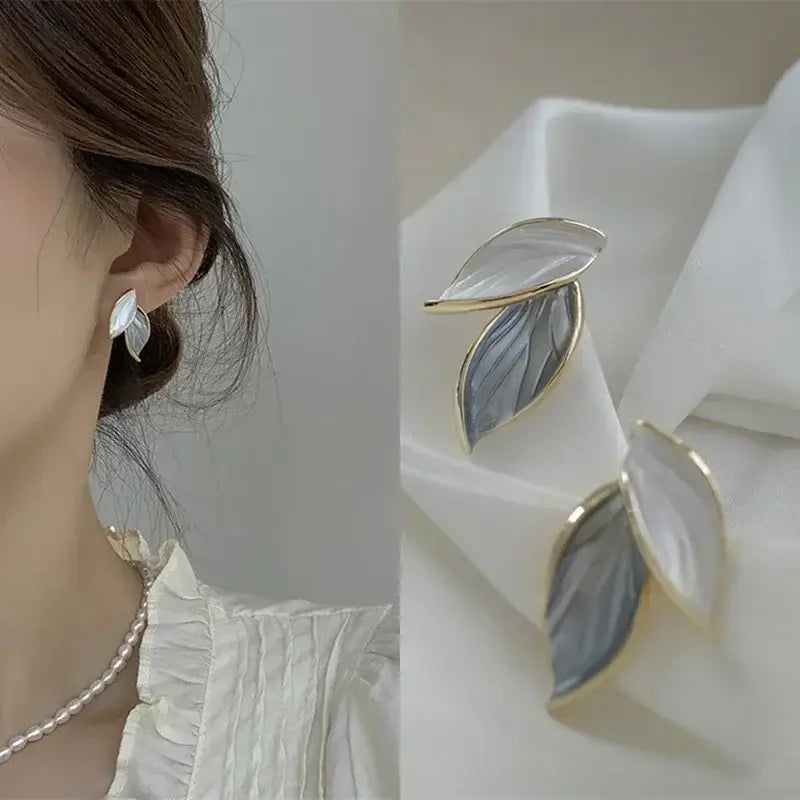 LATS Korean Style Grey Leaf Stud Earrings for Women – Trendy & Sweet 2024 Fashion Jewelry