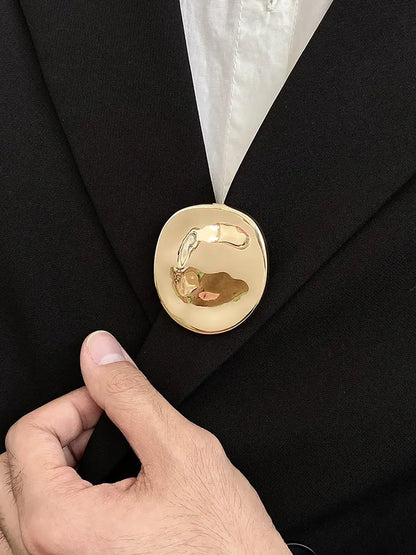 Greatera Irregular Folded Round Brooch Gold Metal Jewelry for Women