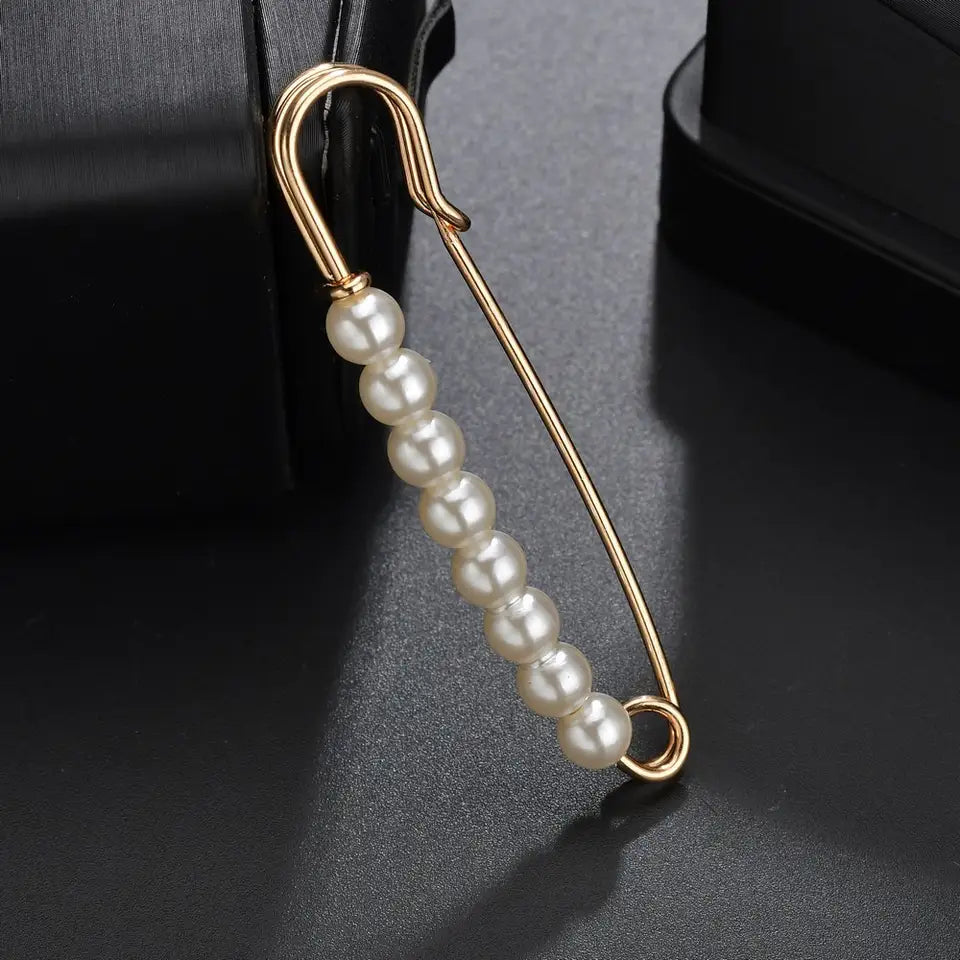 Simple and Fashionable Imitation Pearl Beaded Brooch for Women's Classic Casual Jewelry Clothing Accessories