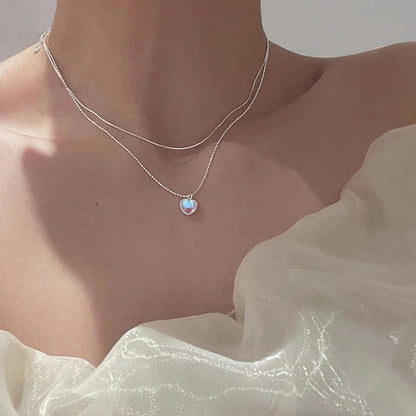 Women’s Silver Love Heart Moonstone Pendant Clavicle Necklace
