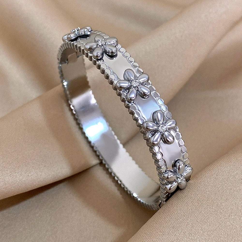 Chic Stainless Steel Wrist Bangles Flower Inlay Rhinestone Bracelet