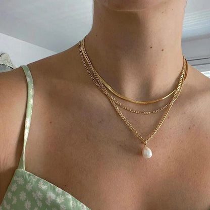Exaggerated Full Crystal Heart Pendant Necklace For Women Fashion Gold Color Geometry Chain Necklaces Party Jewelry