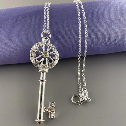 Simple Sterling Silver Necklace Fashionable Women’s Jewelry
