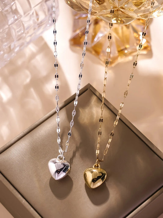 Stainless Steel Love Heart Necklace For Women 2025 New Trendy Lip Chain Simple Pendant Necklace Jewelry Gift