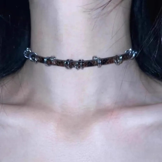Gothic Brown Vintage Irregular Metal Circle Fine Leather Necklace Choker Sweet Cool Retro Leather Collar Choker Jewelry Y2K