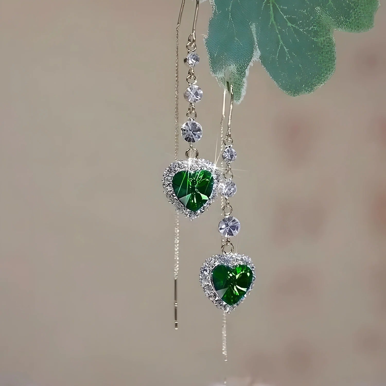 Luxury Temperament Green Zircon Drop Earrings For Women Heart Shape Fashion Long Tassel Rhinestone Earring Wedding Party Jewelry